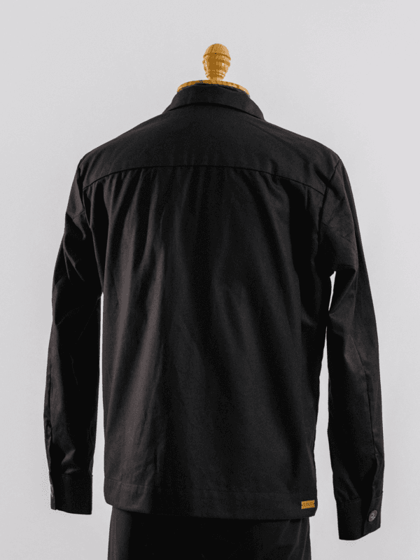 Overshirt Preta de Sarja Fina Rubroo - Imagem 2